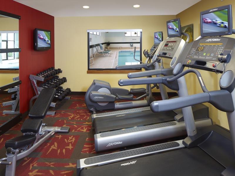 Iowa Inn Bettendorf Quad Cities Екстериор снимка