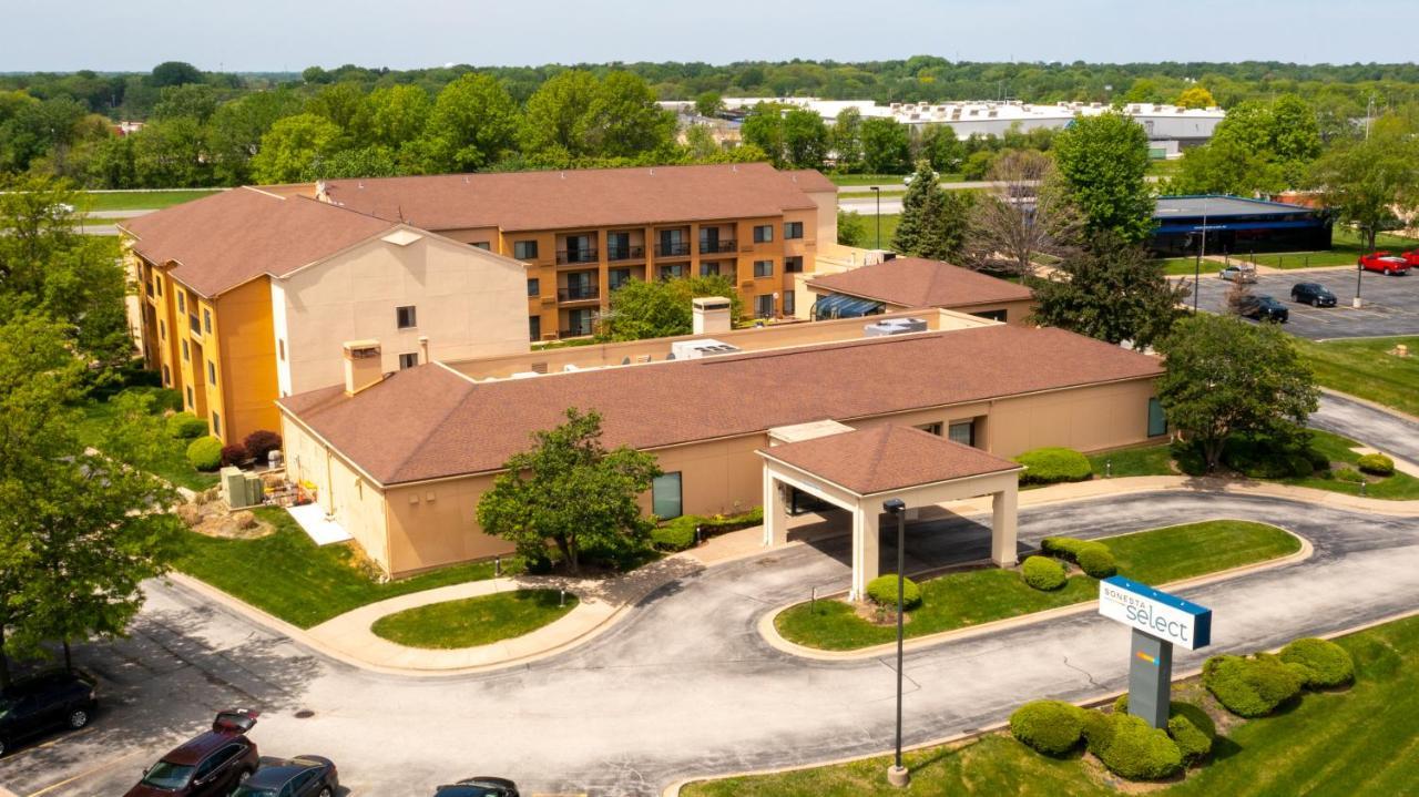 Iowa Inn Bettendorf Quad Cities Екстериор снимка