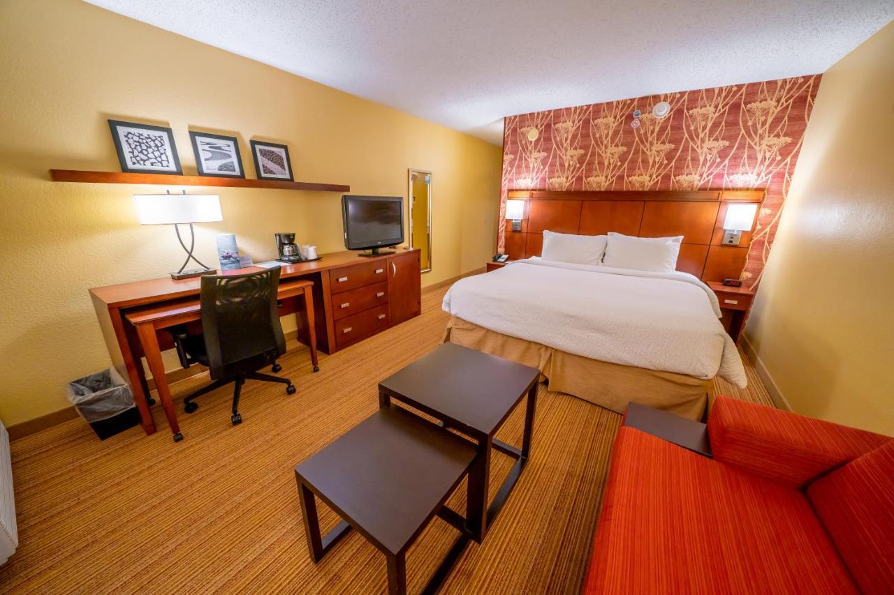 Iowa Inn Bettendorf Quad Cities Екстериор снимка