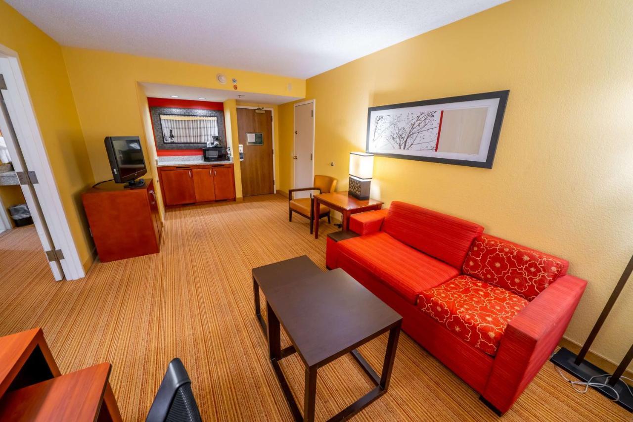 Iowa Inn Bettendorf Quad Cities Екстериор снимка