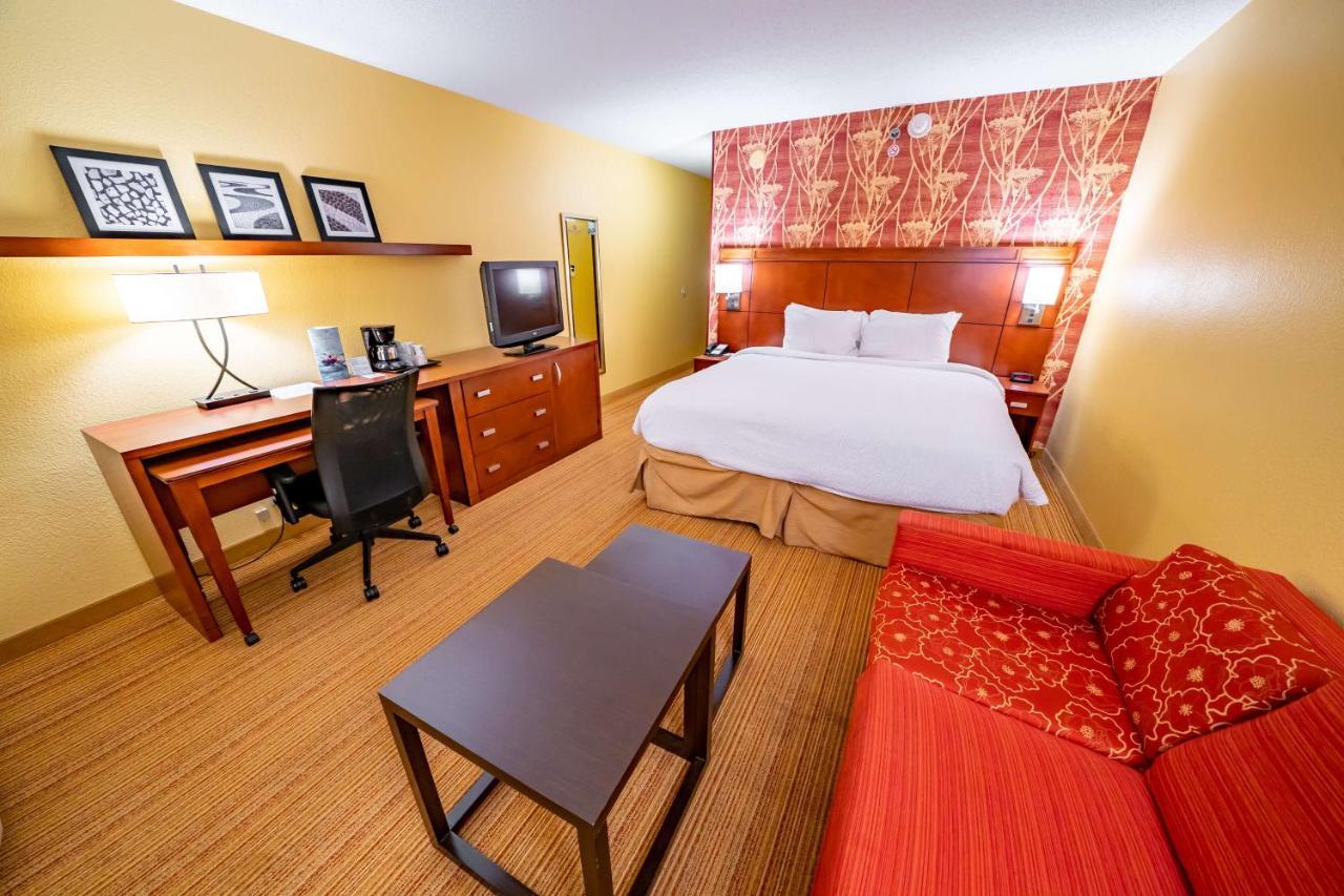 Iowa Inn Bettendorf Quad Cities Екстериор снимка
