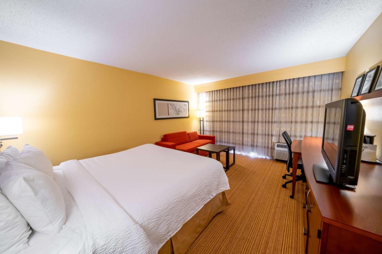 Iowa Inn Bettendorf Quad Cities Екстериор снимка