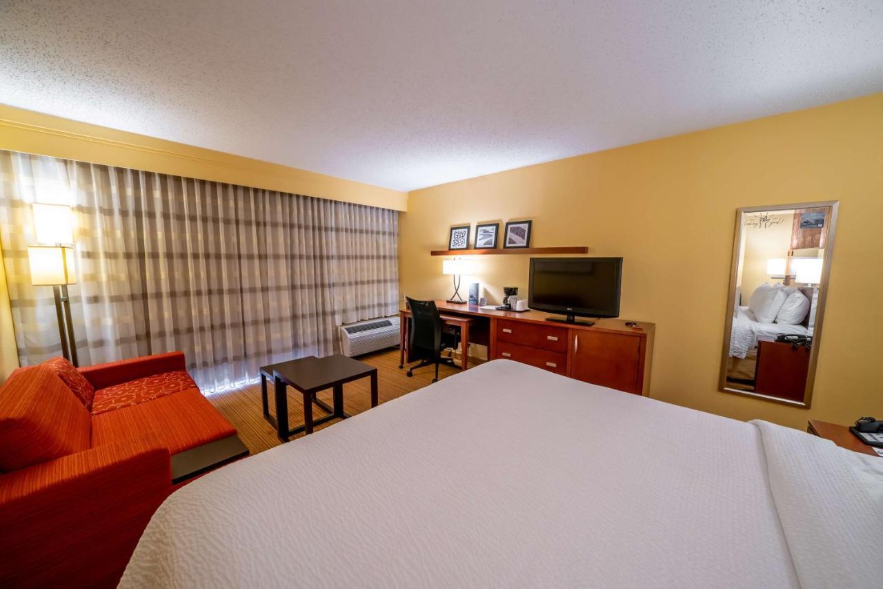 Iowa Inn Bettendorf Quad Cities Екстериор снимка