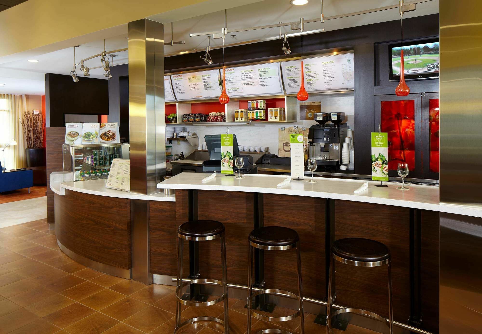 Iowa Inn Bettendorf Quad Cities Екстериор снимка