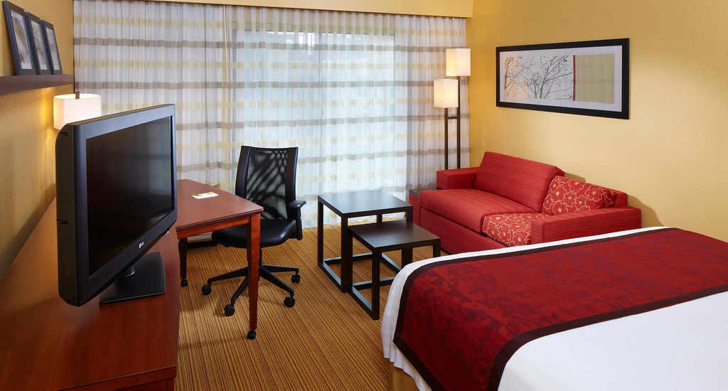 Iowa Inn Bettendorf Quad Cities Екстериор снимка