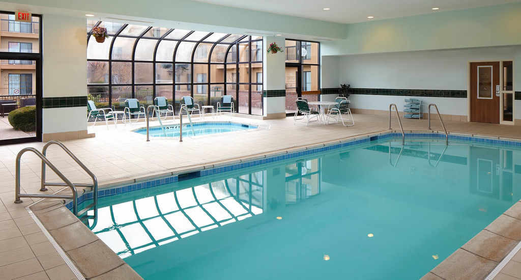 Iowa Inn Bettendorf Quad Cities Екстериор снимка